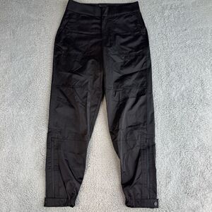 Athleta Pants Womens 0 Black Radiant Jogger Tapered Leg Zip Pockets‎ Semi Fitted